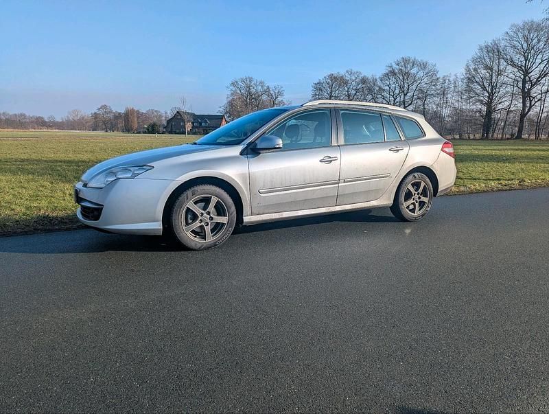 Silber Gebraucht 2009 Renault Laguna III Kombi | 5.470 € (Fairer Preis) - Bild 1/4