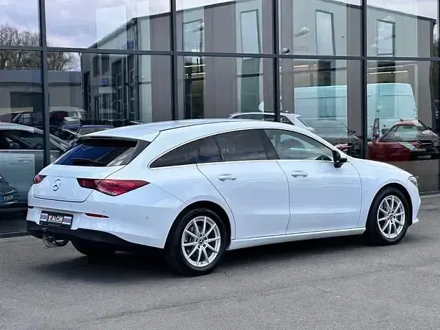 Gebraucht Mercedes CLA200 Shooting Brake 150 PS (110 kW) 2022 Andere Kombi