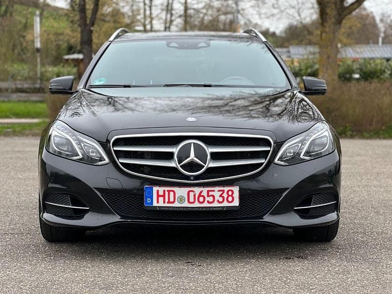 Gebraucht Mercedes E350 Avantgarde 258 PS (189 kW) 2016 Schwarz Kombi