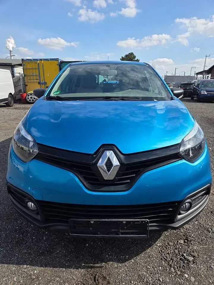 Occasion Renault Captur Expression 114 ch (83 kW) 2017 Bleue SUV