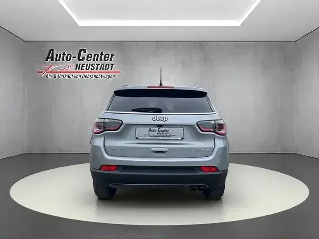 Gebraucht Jeep Compass Limited 170 PS (125 kW) 2020 Grau SUV