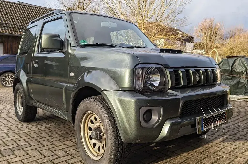 Gebraucht Suzuki Jimny Comfort 84 PS (61 kW) 2016 Grün SUV