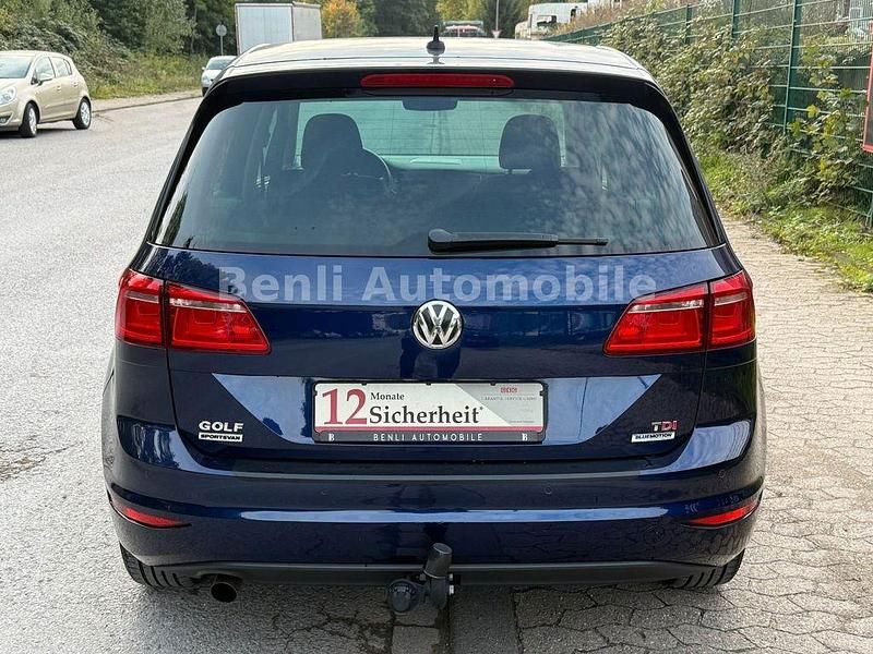 Gebraucht VW Golf Sportsvan Sound 116 PS (85 kW) 2017 Blau Van / Kleinbus