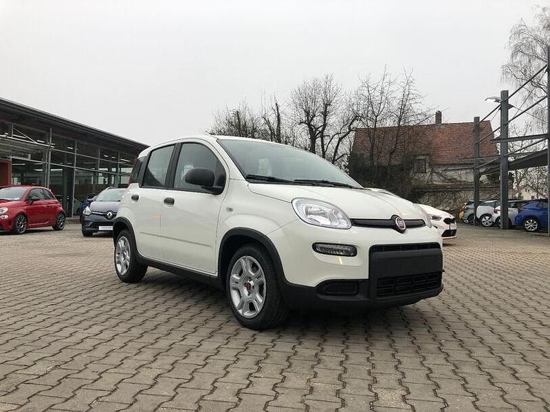 Gebraucht Fiat Panda 69 PS (50 kW) 2024 Gelato weiß Kleinwagen