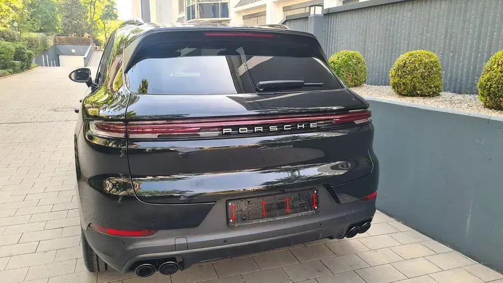 Gebraucht Porsche Cayenne 475 PS (349 kW) 2023 Schwarz SUV