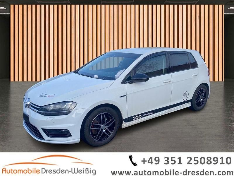 Weiß pure white Gebraucht 2016 VW Golf VII LOUNGE Limousine | 9.980 € (Superpreis) - Bild 1/3