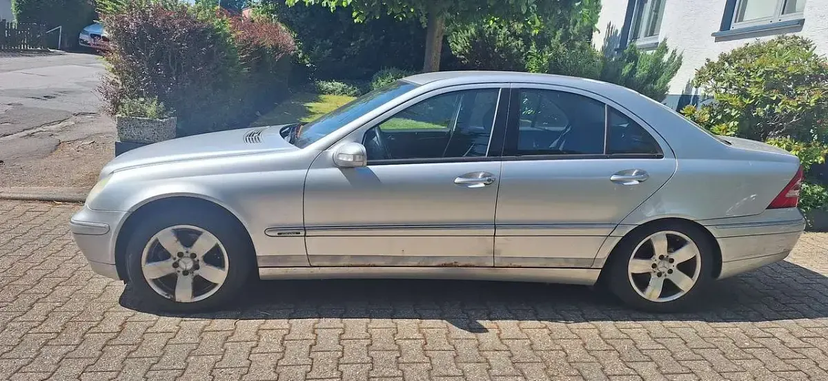 Gebraucht Mercedes C180 Classic 129 PS (94 kW) 2001 Grau Limousine