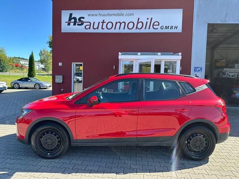 Rot Gebraucht 2024 Seat Arona Reference SUV | 15.999 € (Superpreis) - Bild 1/4