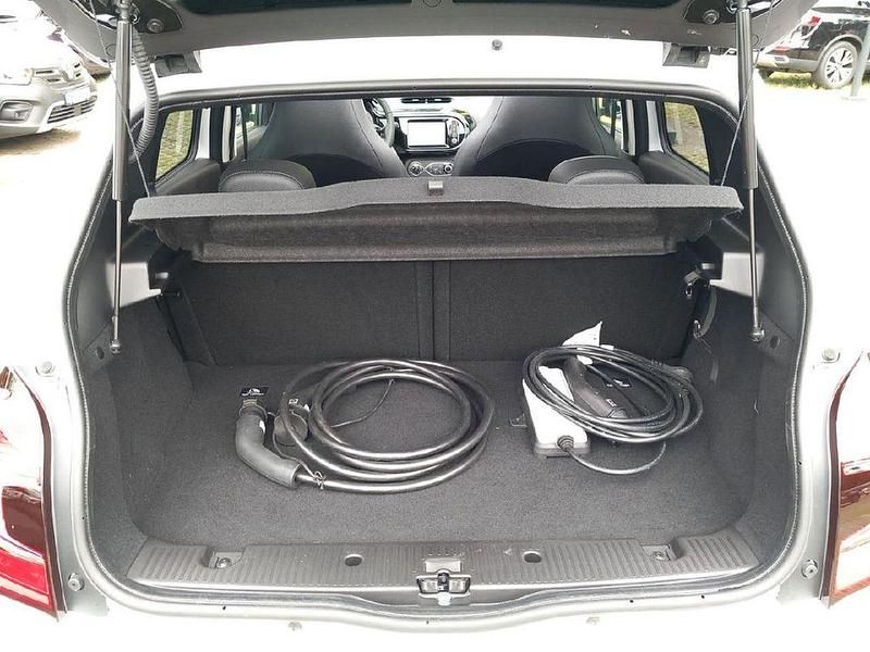 Gebraucht Renault Twingo Techno 60 kW (82 PS) 2023 Crystal weiss Kleinwagen