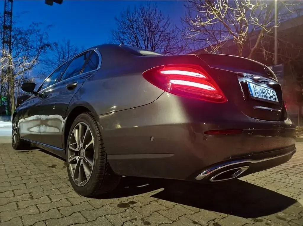 Gebraucht Mercedes E200 184 PS (135 kW) 2016 Grau Limousine