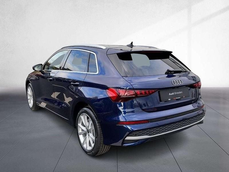 Neu Audi A3 Sport 116 PS (85 kW) 2025 Navarrablau metallic Limousine
