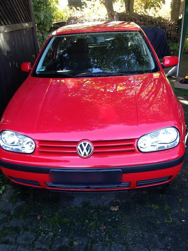 Rot Gebraucht 1998 VW Golf IV Kleinwagen | 300 € (Superpreis) - Bild 1/4