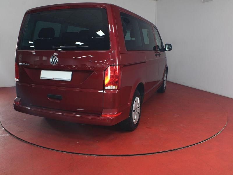 Gebraucht VW Multivan 150 PS (110 kW) 2020 Rot Van