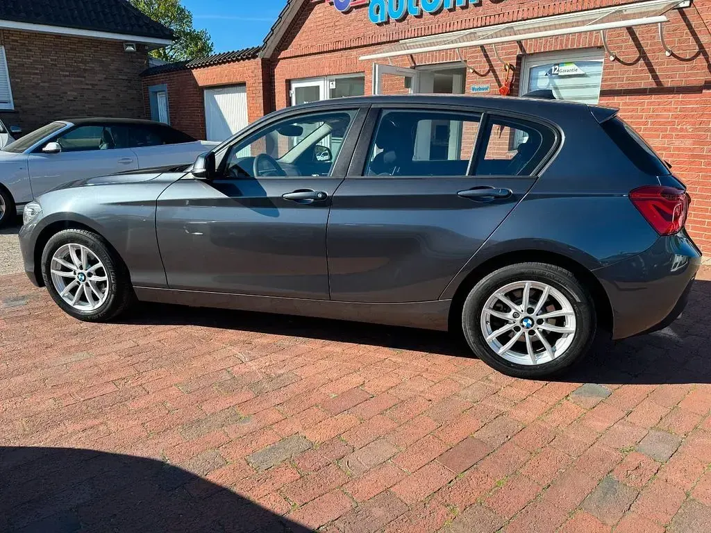 Gebraucht BMW 116 Advantage 116 PS (85 kW) 2018 Grau Kleinwagen