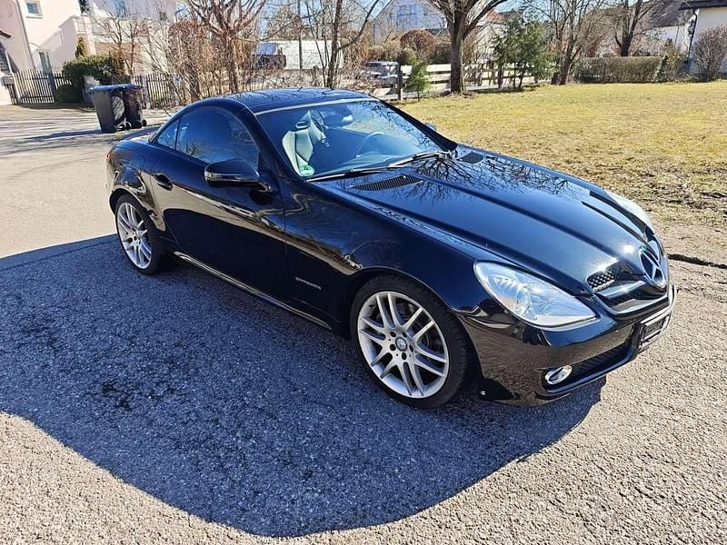Second-hand Mercedes SLK200 184 CP (135 kW) 2008 Negru Cabrio