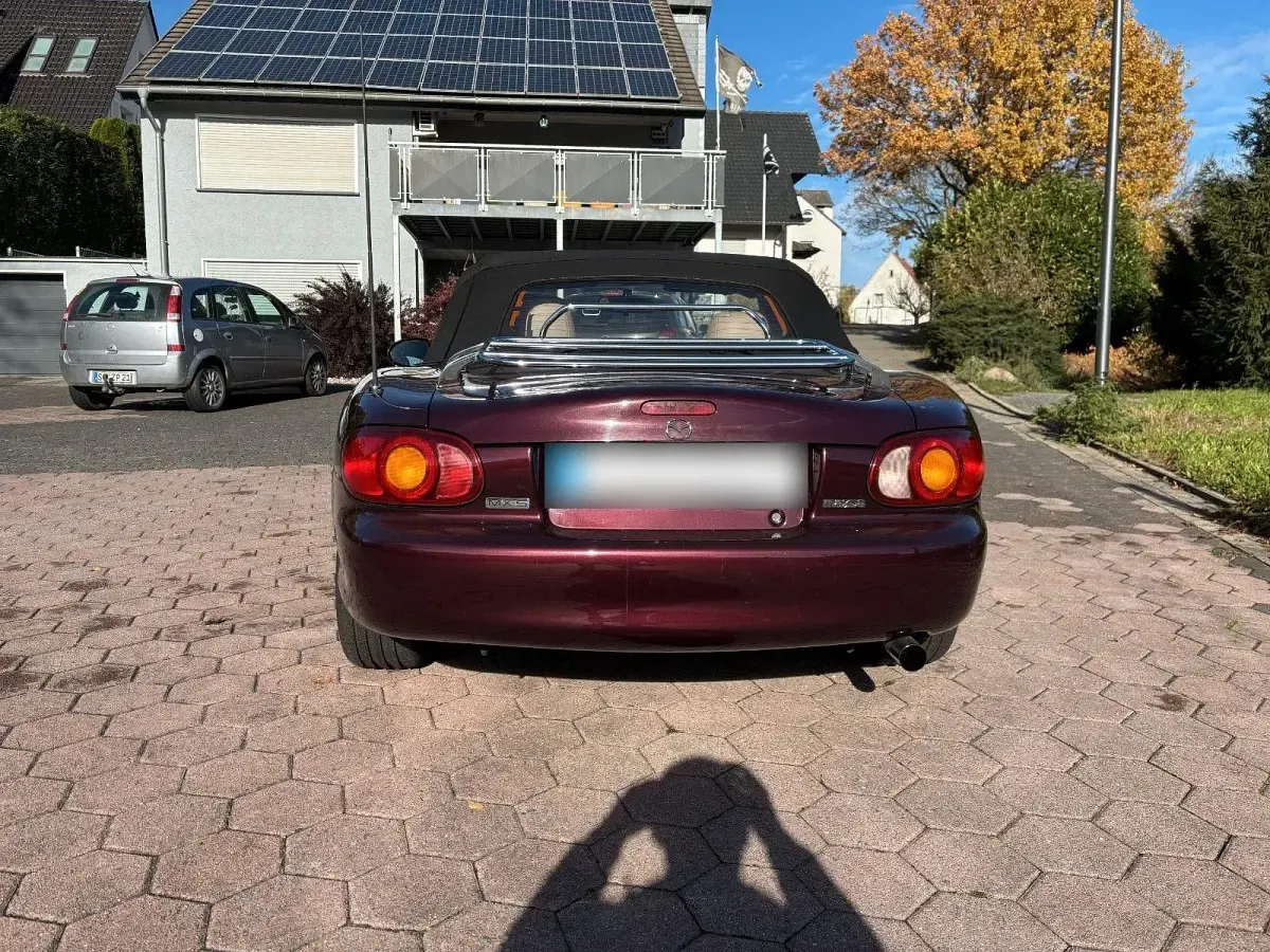 Usata Mazda MX5 110 CV (80 kW) 2000 Rosso Cabrio