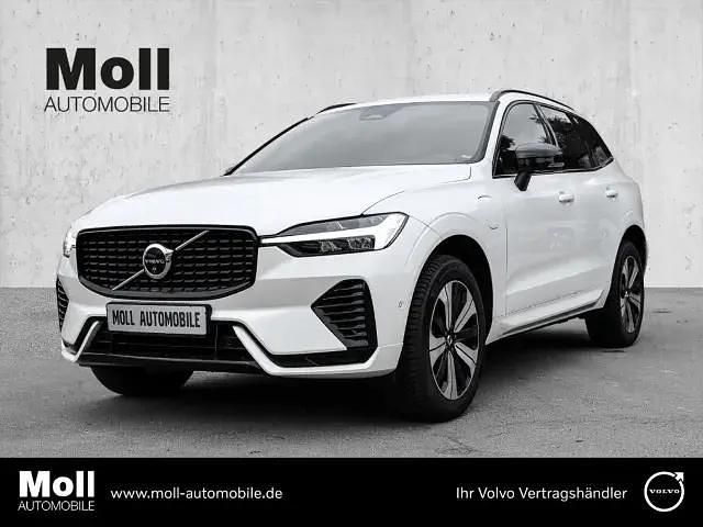 Weiss Gebraucht 2023 Volvo XC60 Plus SUV | 48.980 € (Fairer Preis) - Bild 1/4