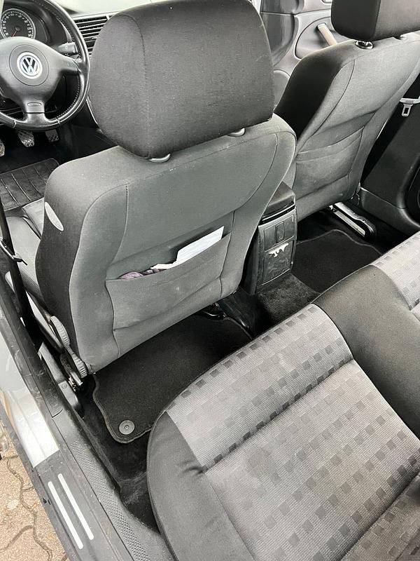 Silber Gebraucht 2002 VW Passat Limousine | 2.499 € (Fairer Preis) - Bild 1/4
