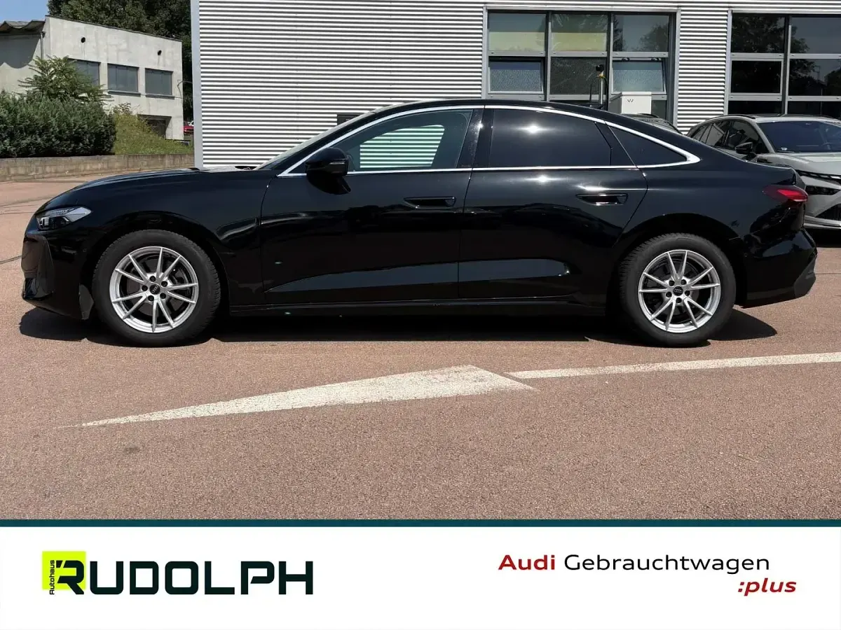Gebraucht Audi A5 Performance 204 PS (150 kW) 2025 Mythosschwarz metallic Limousine