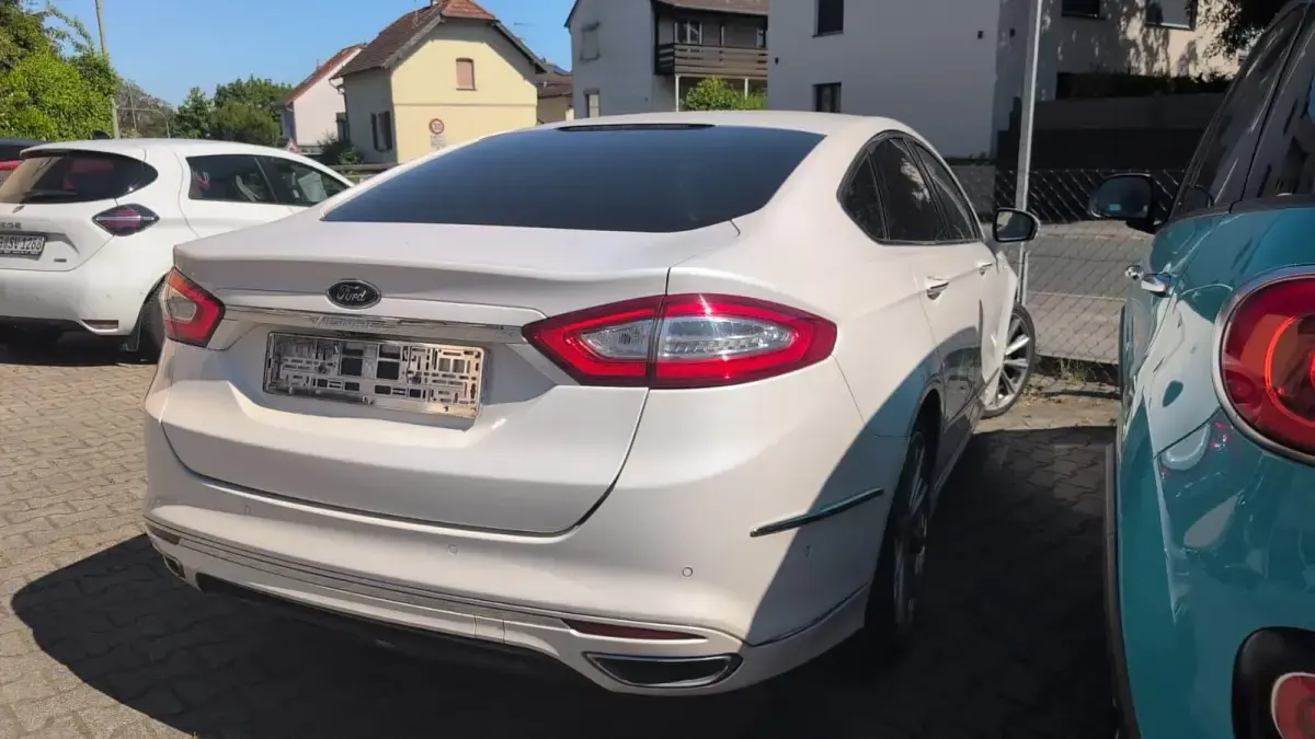 Gebraucht Ford Mondeo Vignale 211 PS (155 kW) 2016 Weiß Limousine