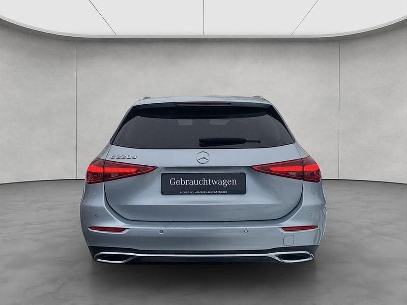 Gebraucht Mercedes C220 Avantgarde 200 PS (147 kW) 2023 Grau Kombi
