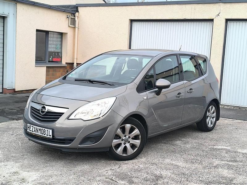 Gebraucht Opel Meriva 2013 Braun Van / Kleinbus
