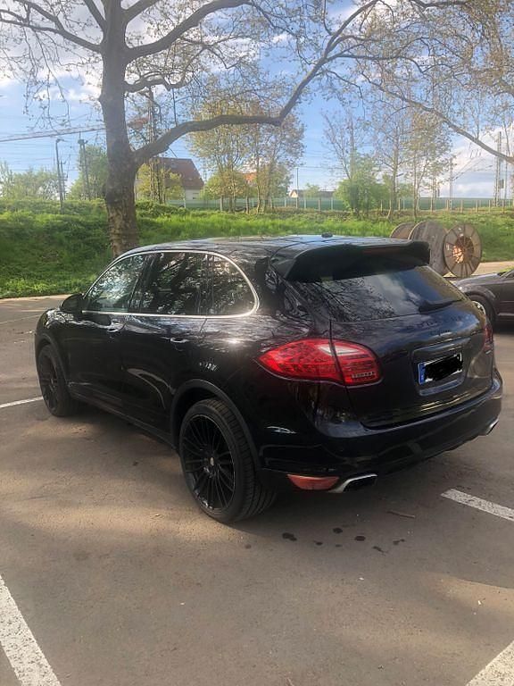 Gebraucht Porsche Cayenne 400 PS (294 kW) 2011 Schwarz SUV