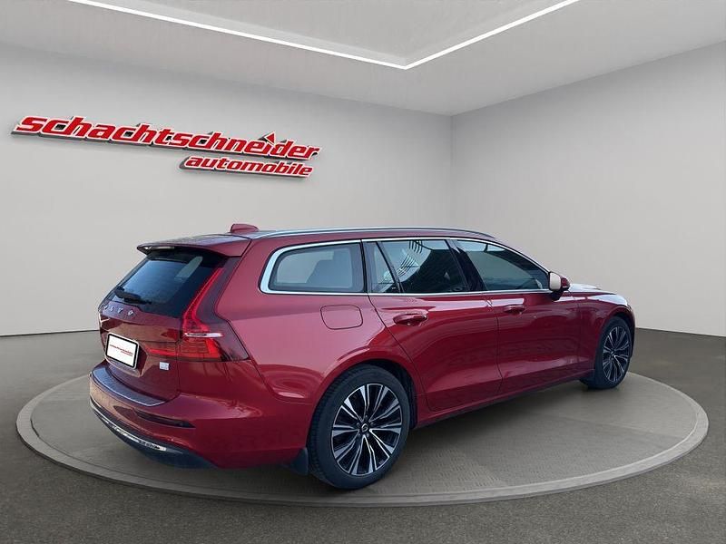 Gebraucht Volvo V60 Plus 253 PS (186 kW) 2023 Rot Kombi