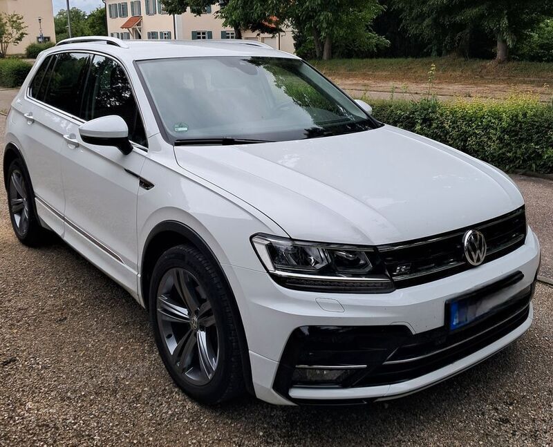 Schwarz Gebraucht 2018 VW Tiguan R-line SUV | 18.000 € (Guter Preis) - Bild 1/4