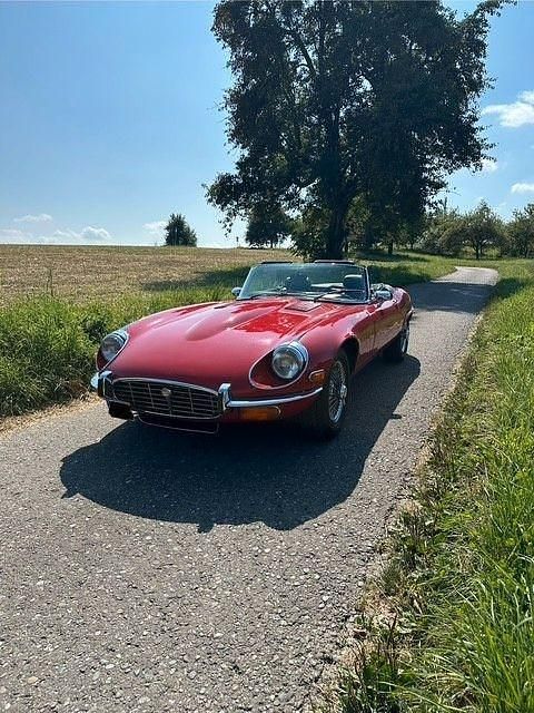 Usata Jaguar E-Type 272 CV (200 kW) 1974 Rosso Cabrio