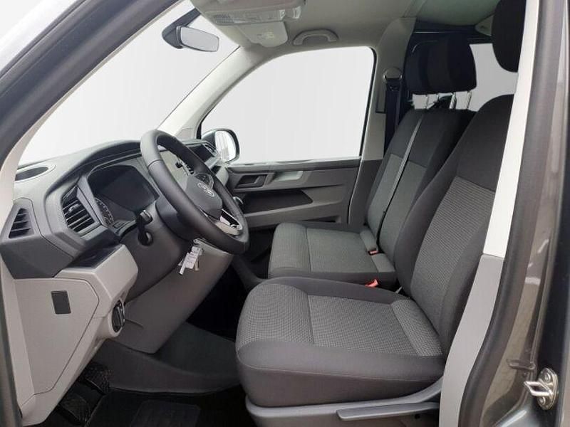 Gebraucht VW T6.1 R 150 PS (110 kW) 2024 Grau Van