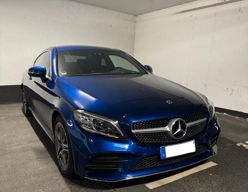 Gebraucht Mercedes C300 AMG 258 PS (189 kW) 2018 Blau Coupé