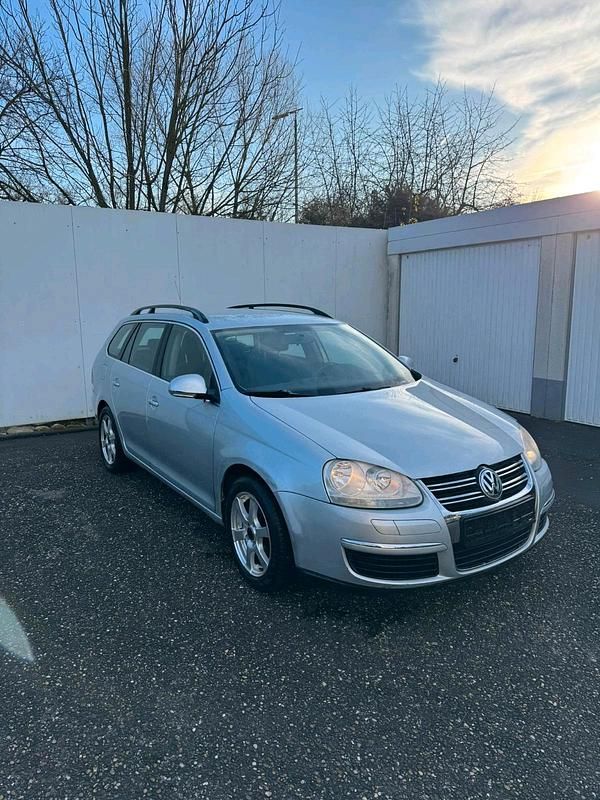 Gebraucht VW Golf V 140 PS (102 kW) 2008 Silber Kombi