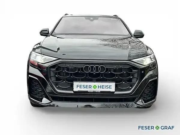 Neu Audi Q8 Ambiente 286 PS (210 kW) 2025 Mythosschwarz metallic SUV