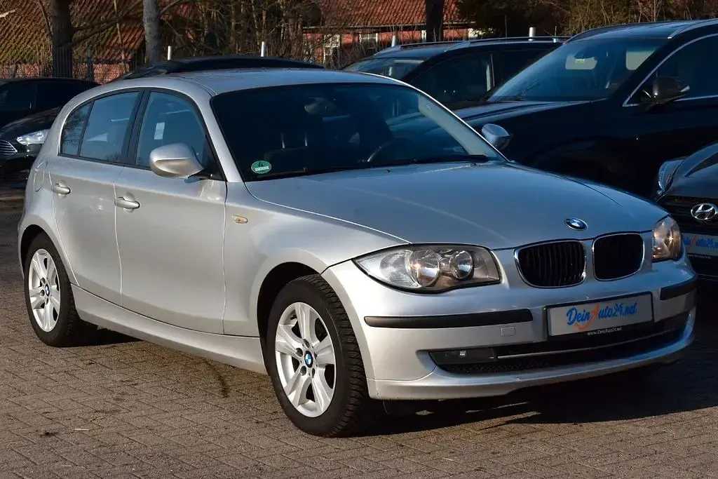 Gebraucht BMW 118 Advantage 143 PS (105 kW) 2010 Silber Kleinwagen