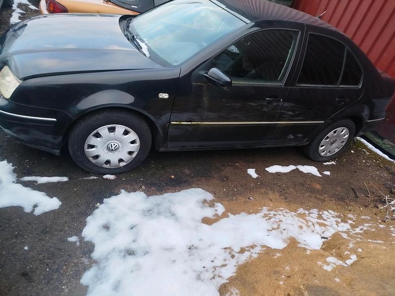 Gebraucht VW Bora 110 PS (80 kW) 2004 Schwarz Limousine