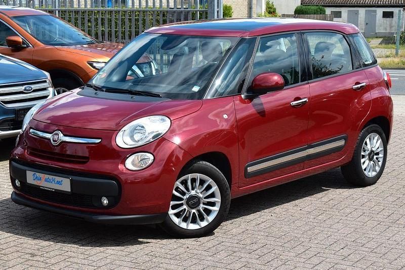 Rot Gebraucht 2013 Fiat 500L Lounge Van / Kleinbus | 3.990 € (Superpreis) - Bild 1/4