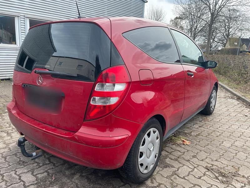 Gebraucht Mercedes A150 95 PS (69 kW) 2006 Rot Kleinwagen