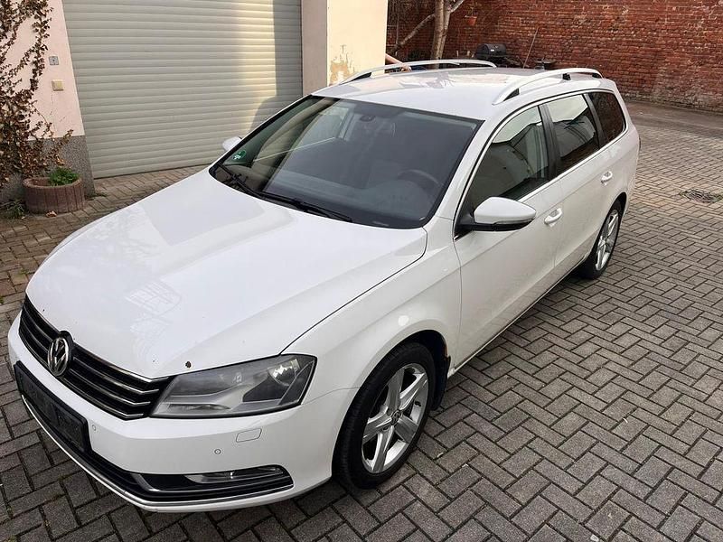 Gebraucht VW Passat Business 150 PS (110 kW) 2013 Weiß Kombi