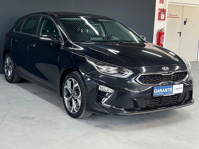 Gebraucht Kia Ceed 136 PS (100 kW) 2019 Schwarz Kleinwagen