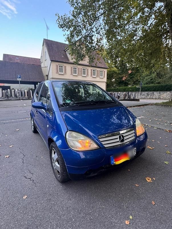 Blau Gebraucht 1999 Mercedes A160 Kleinwagen | 650 € (Guter Preis) - Bild 1/4
