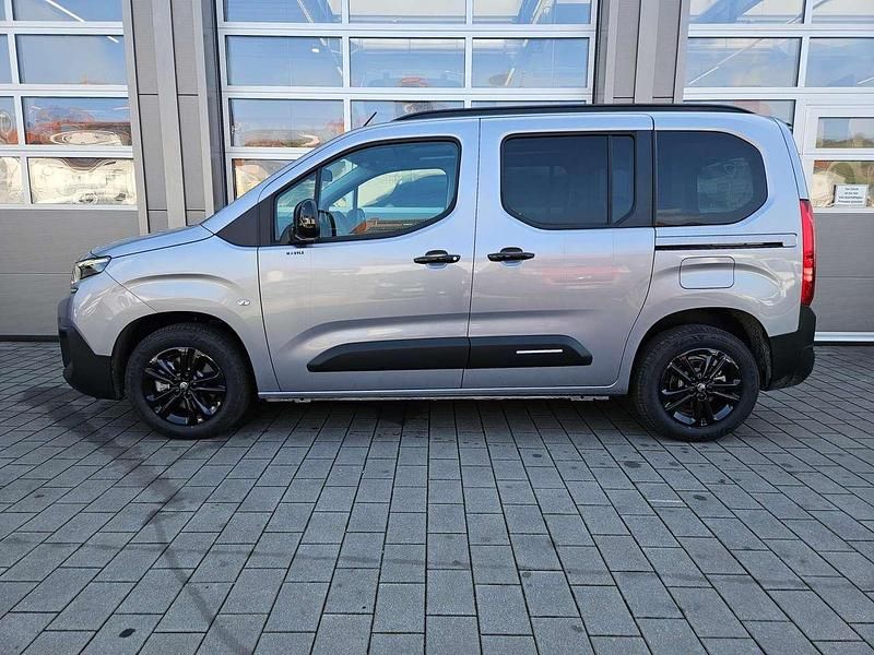 Neu Citroën Berlingo 131 PS (96 kW) 2026 Stahlgrau Van / Kleinbus