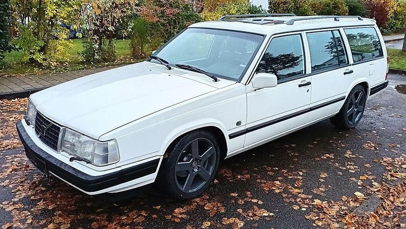 Weiß Gebraucht 1997 Volvo 940 Kombi | 17.300 € - Bild 1/4