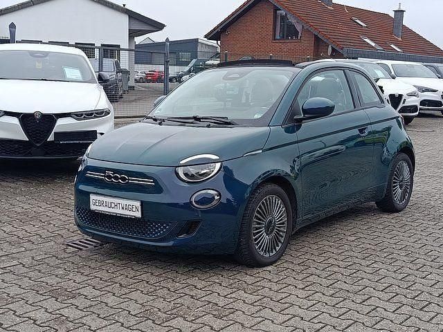 Grün Gebraucht 2021 Fiat 500C Icon Cabrio | 18.989 € (Fairer Preis) - Bild 1/4