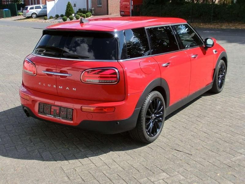 Gebraucht Mini One Clubman Chili 102 PS (75 kW) 2020 Rot Kombi