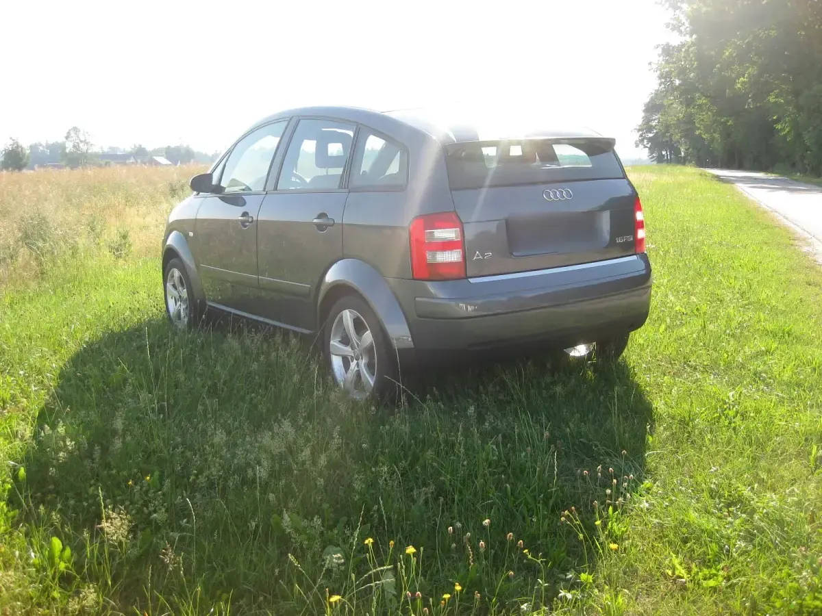 Gebraucht Audi A2 110 PS (80 kW) 2004 Grau Kleinwagen