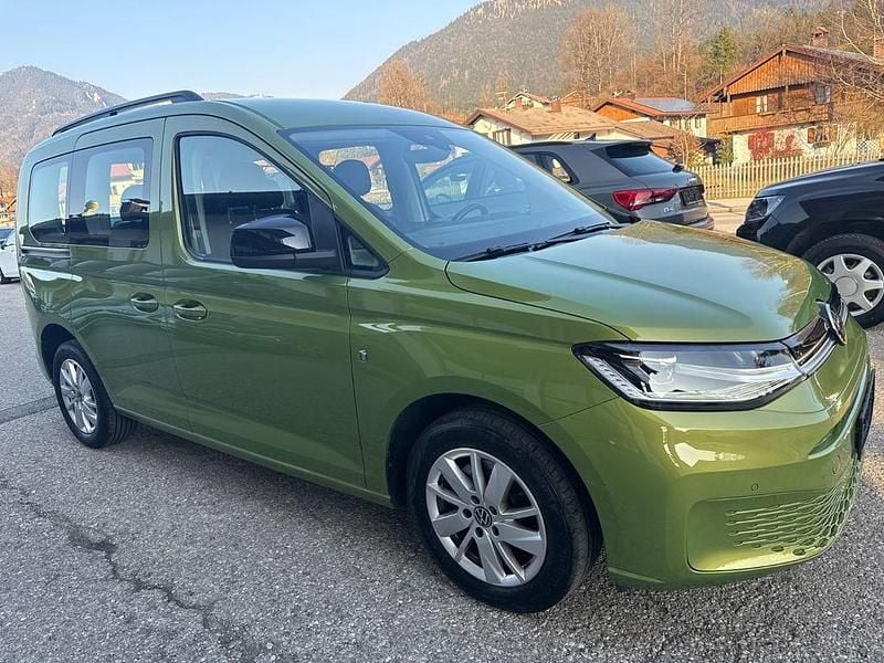 Gebraucht VW Caddy Life 122 PS (89 kW) 2022 Grün Van / Kleinbus