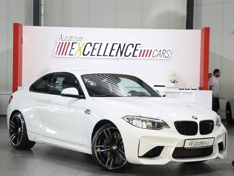 Alpinweiss iii uni Gebraucht 2017 BMW M2 Performance Coupé | 36.444 € (Guter Preis) - Bild 1/4