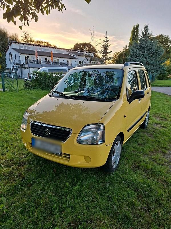 Gelb Gebraucht 2001 Suzuki Wagon R+ Kombi | 2.350 € (Fairer Preis) - Bild 1/4