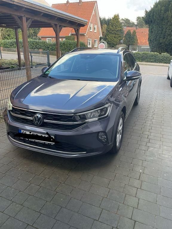 Grau Gebraucht 2023 VW Taigo Life SUV | 19.300 € (Superpreis) - Bild 1/4